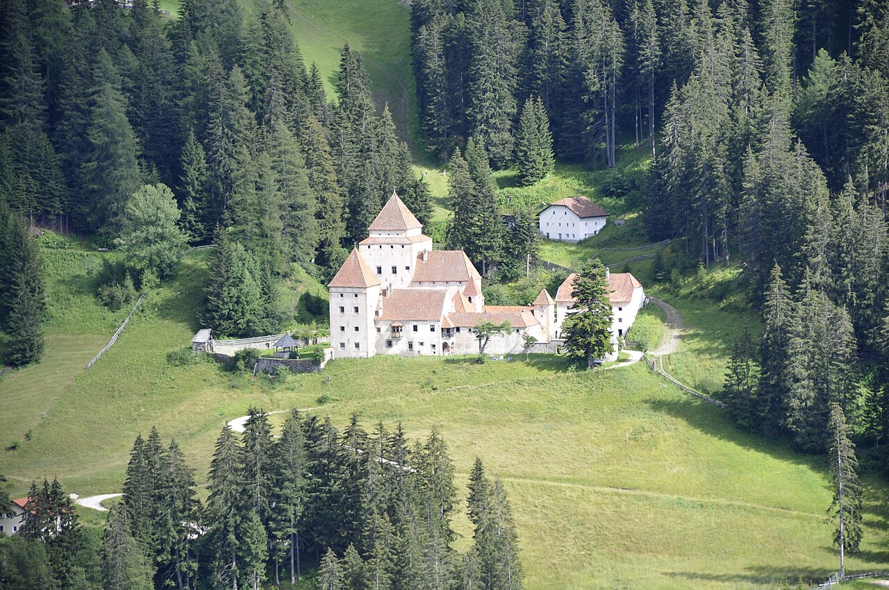 Fischburg Castle — Italy castle