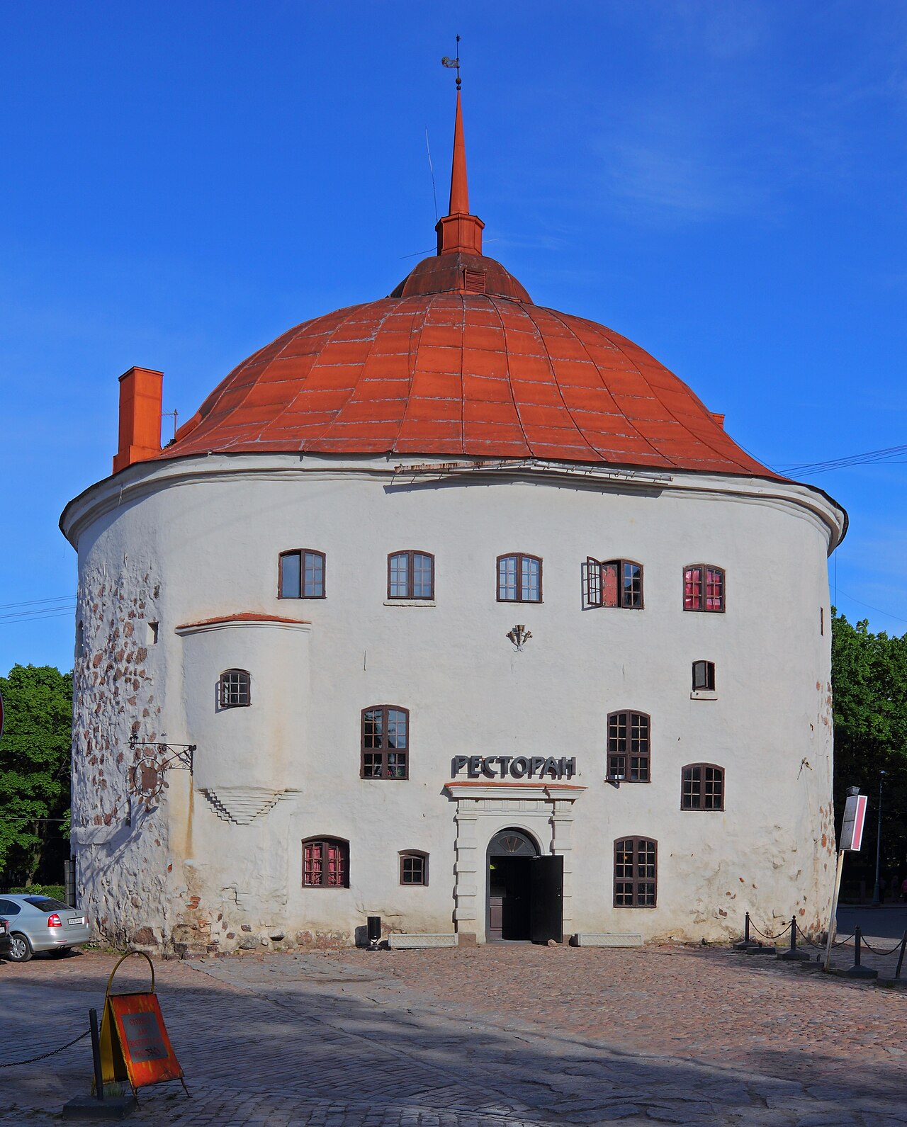Round Tower — Russian Federation castle