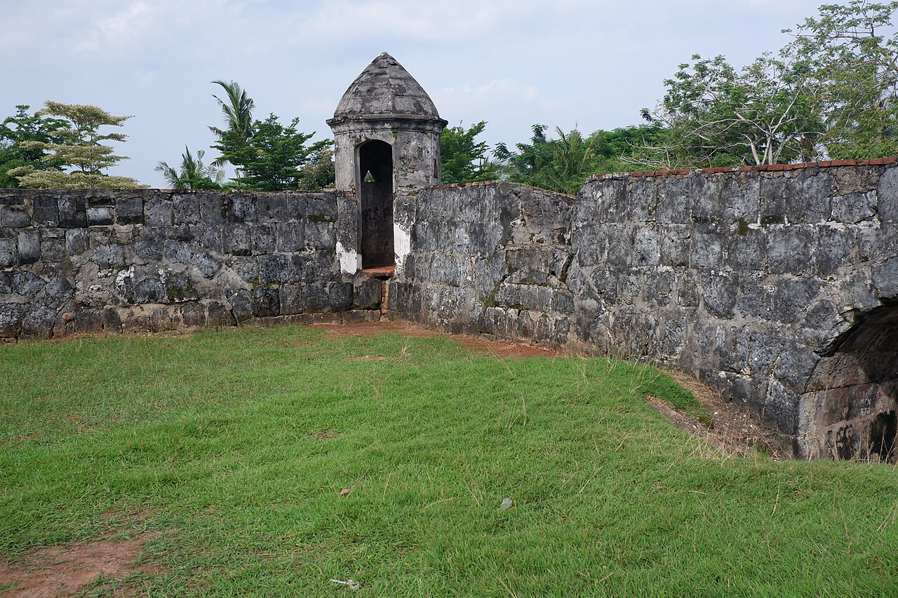 Fort Speelwijk — Indonesia castle