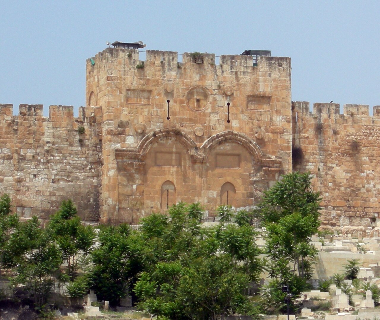 Golden Gate — Palestine, State of castle