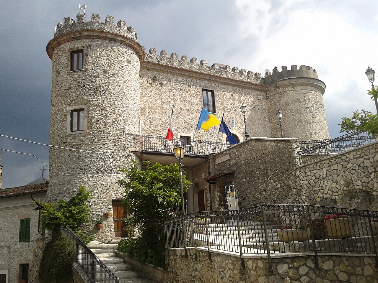 Castello di Oricola — Italy castle
