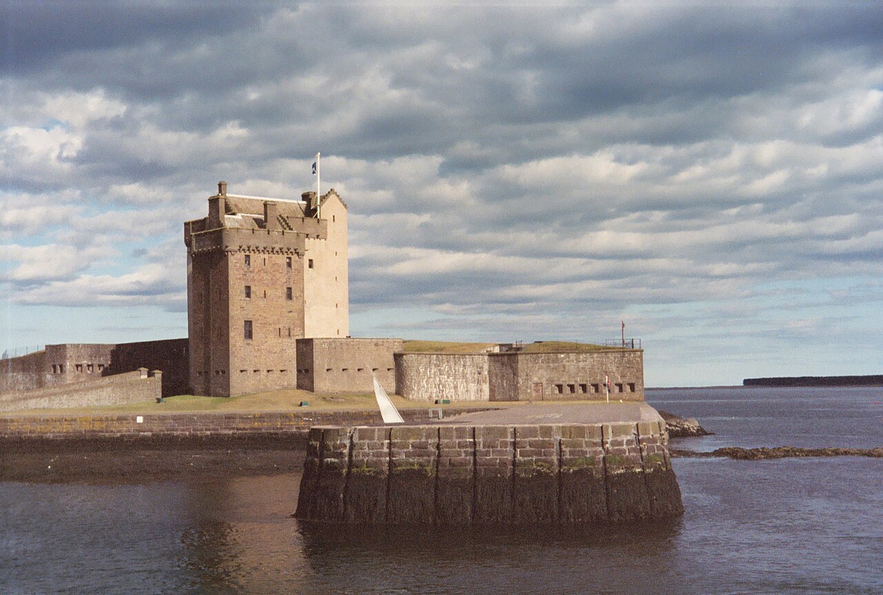 Broughty Castle — United Kingdom of Great Britain and Northern Ireland castle