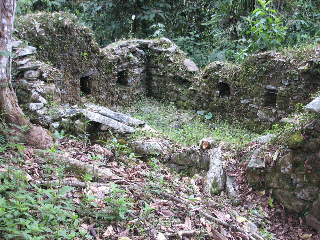 Vilcabamba — Peru castle