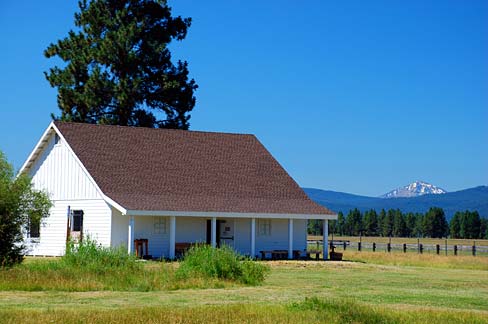 Fort Klamath — United States of America castle