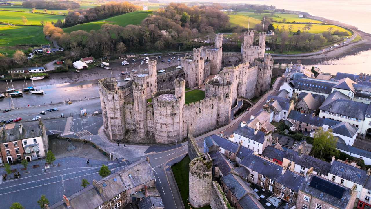 Caernarfon Castle — United Kingdom of Great Britain and Northern Ireland castle