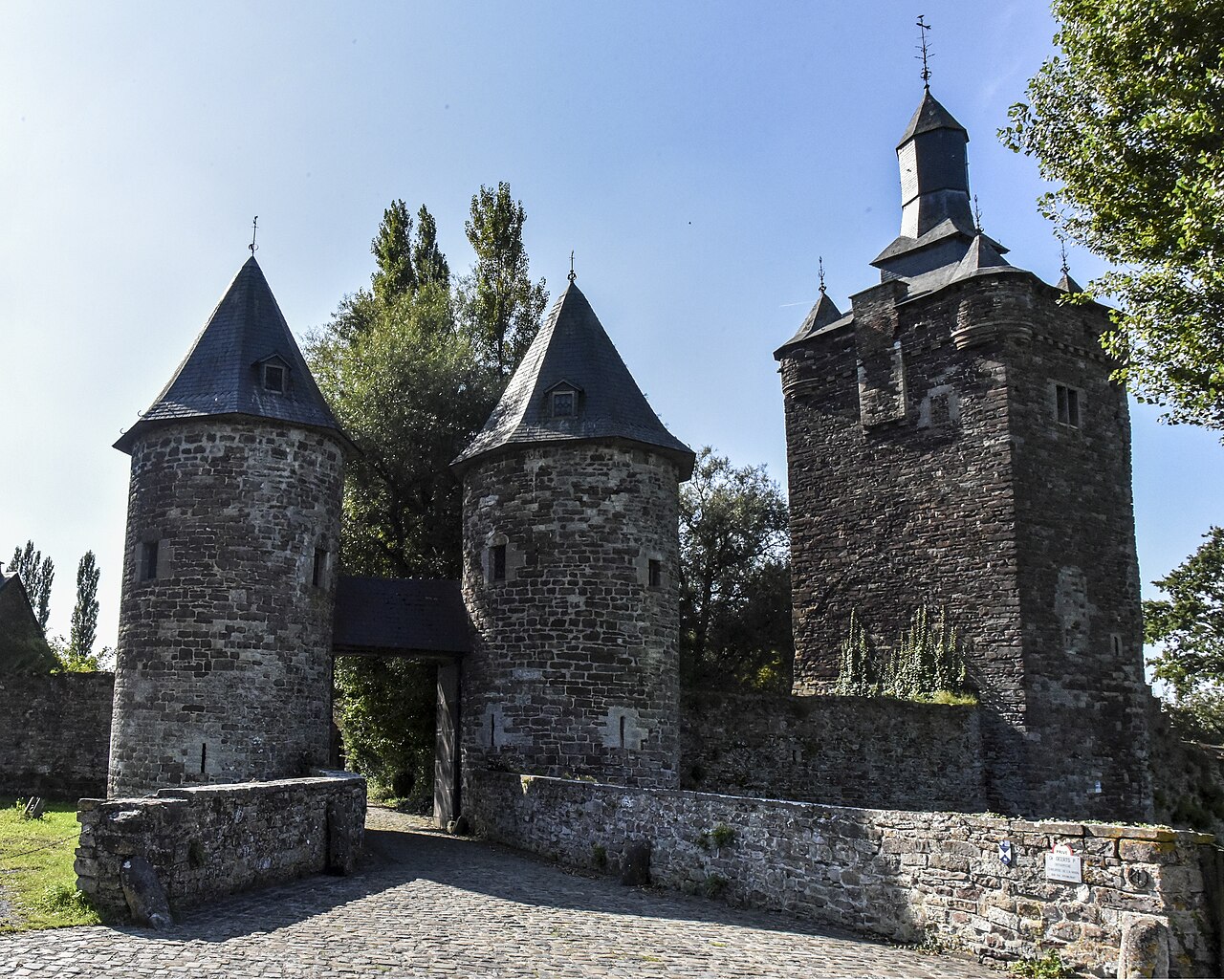 Sombreffe Castle — Belgium castle