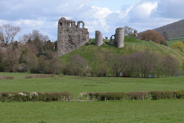 Clun Castle — United Kingdom of Great Britain and Northern Ireland castle