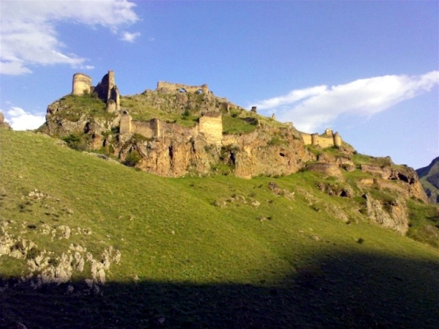 Tmogvi Castle — Georgia castle