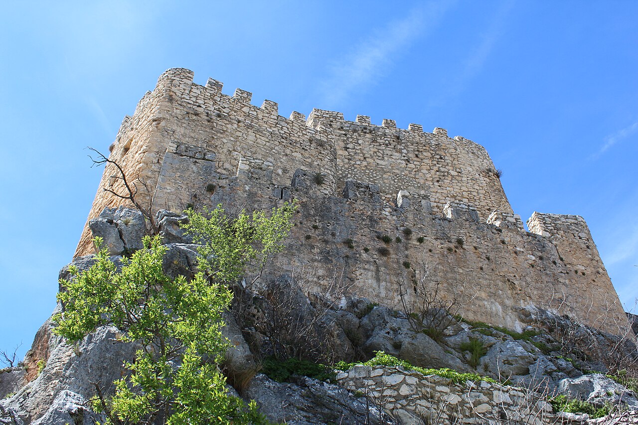 Albanchez de Mágina Castle — Spain castle
