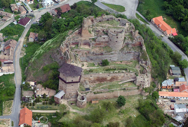 Fil'akovo Castle Ruins — Slovakia castle