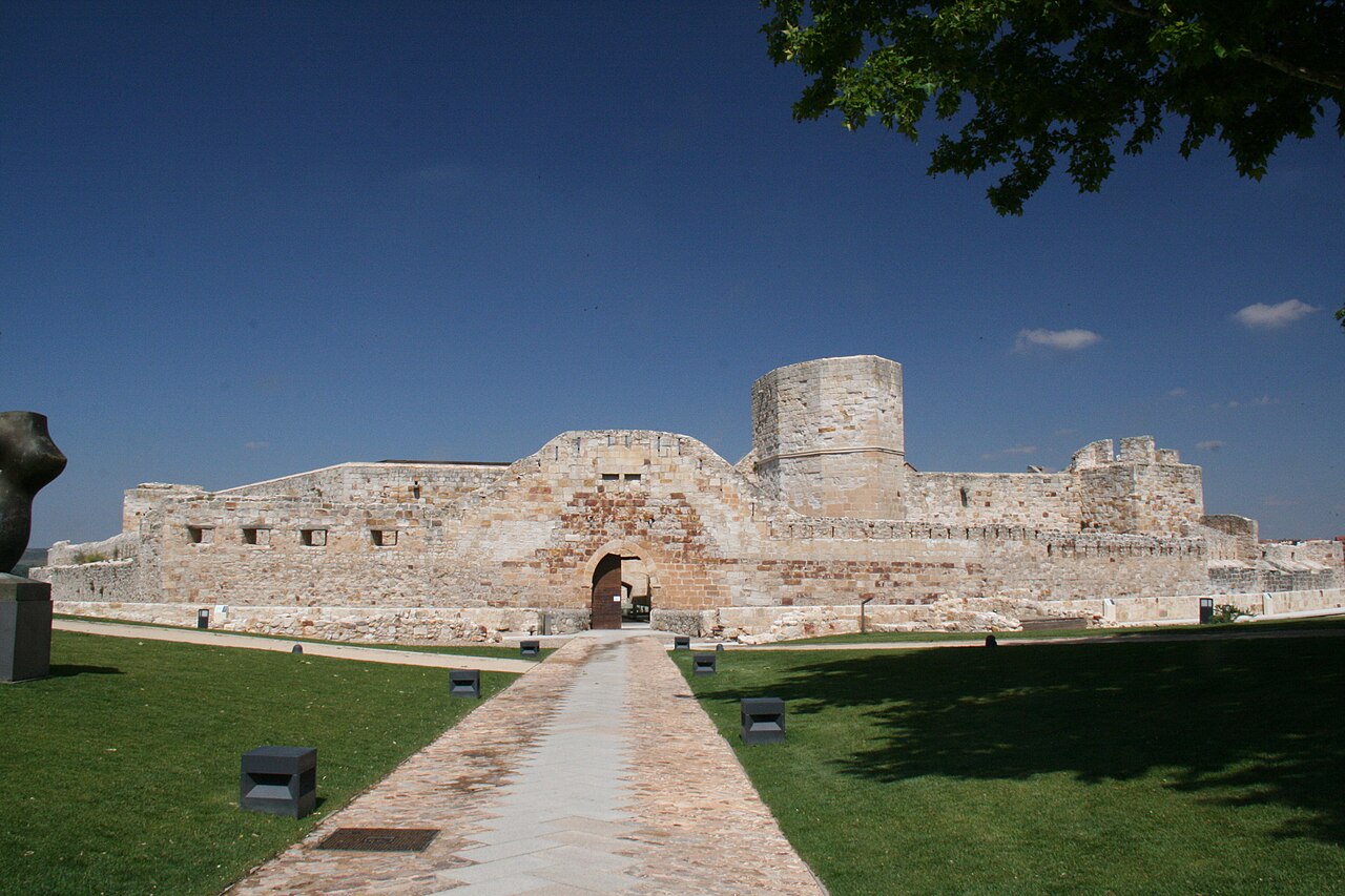Zamora Castle — Spain castle