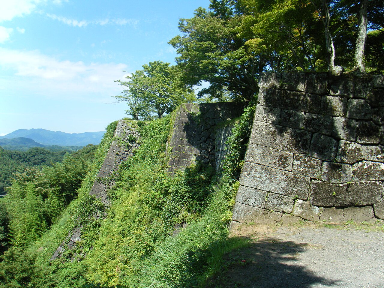 Oka Castle — Japan castle