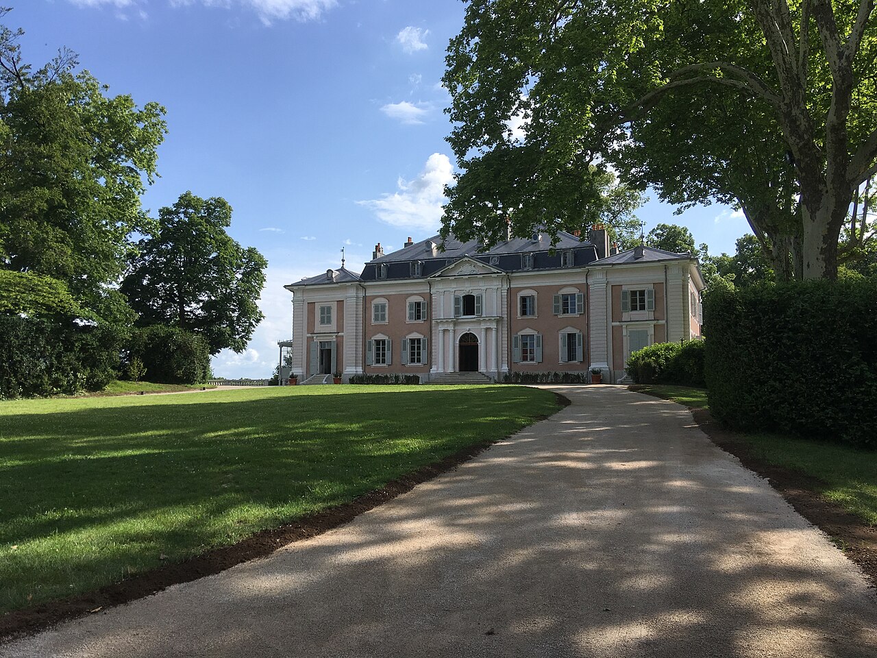 Château de Voltaire — France castle