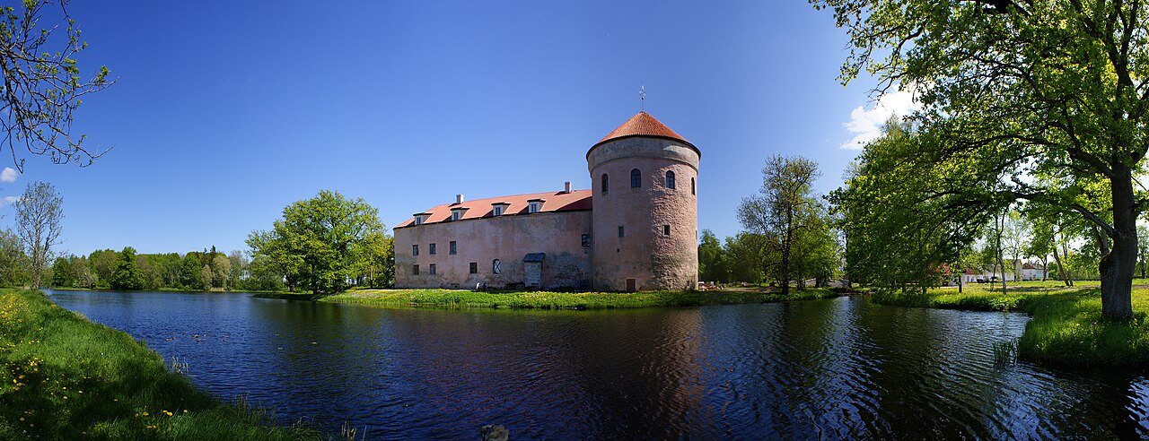 Koluvere Castle — Estonia castle