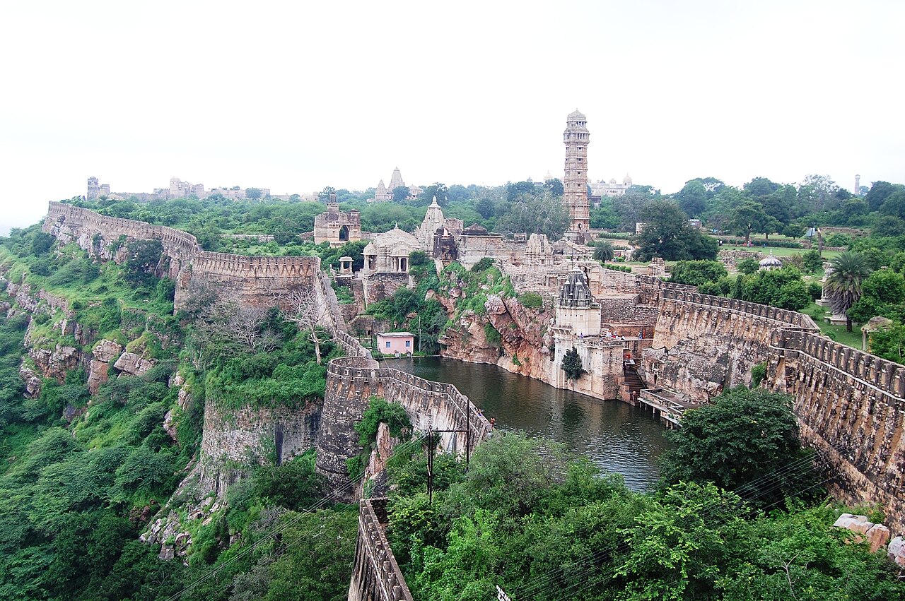 Chittorgarh Fort — India castle