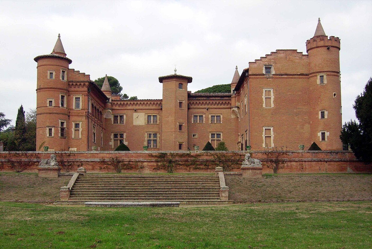 Château de Pibrac — France castle