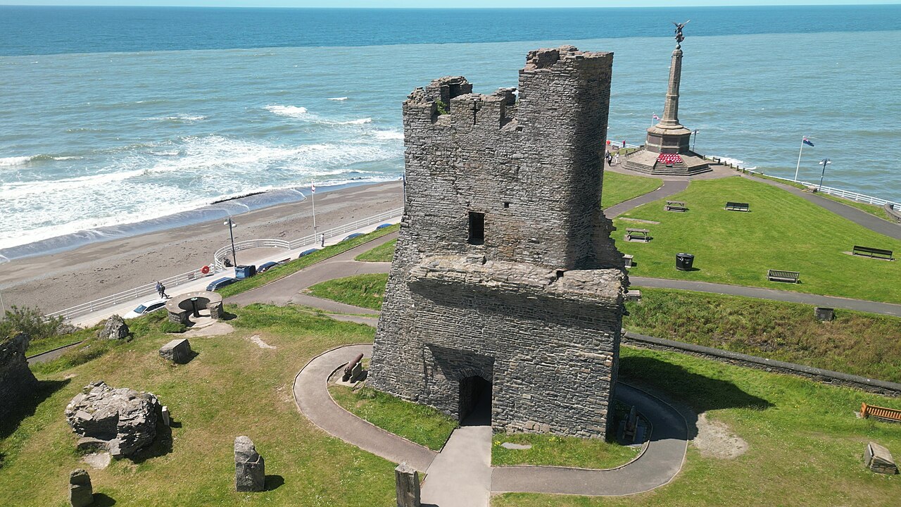 Aberystwyth Castle — United Kingdom of Great Britain and Northern Ireland castle