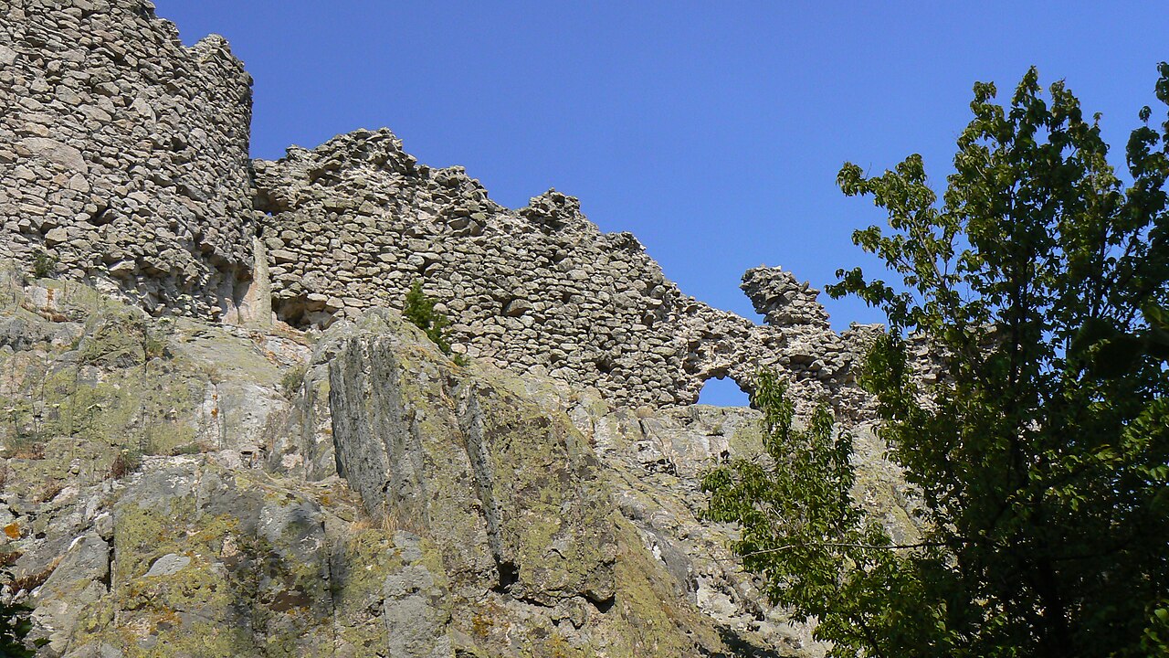 Ustra Fortress — Bulgaria castle
