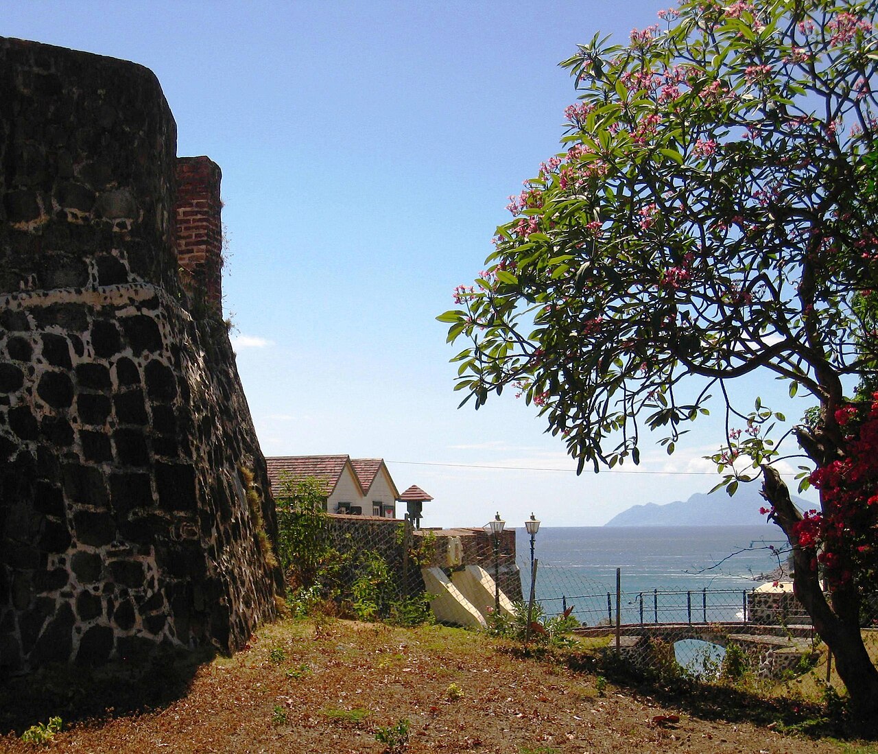 Fort Oranje (Sint Eustatius) — Netherlands castle