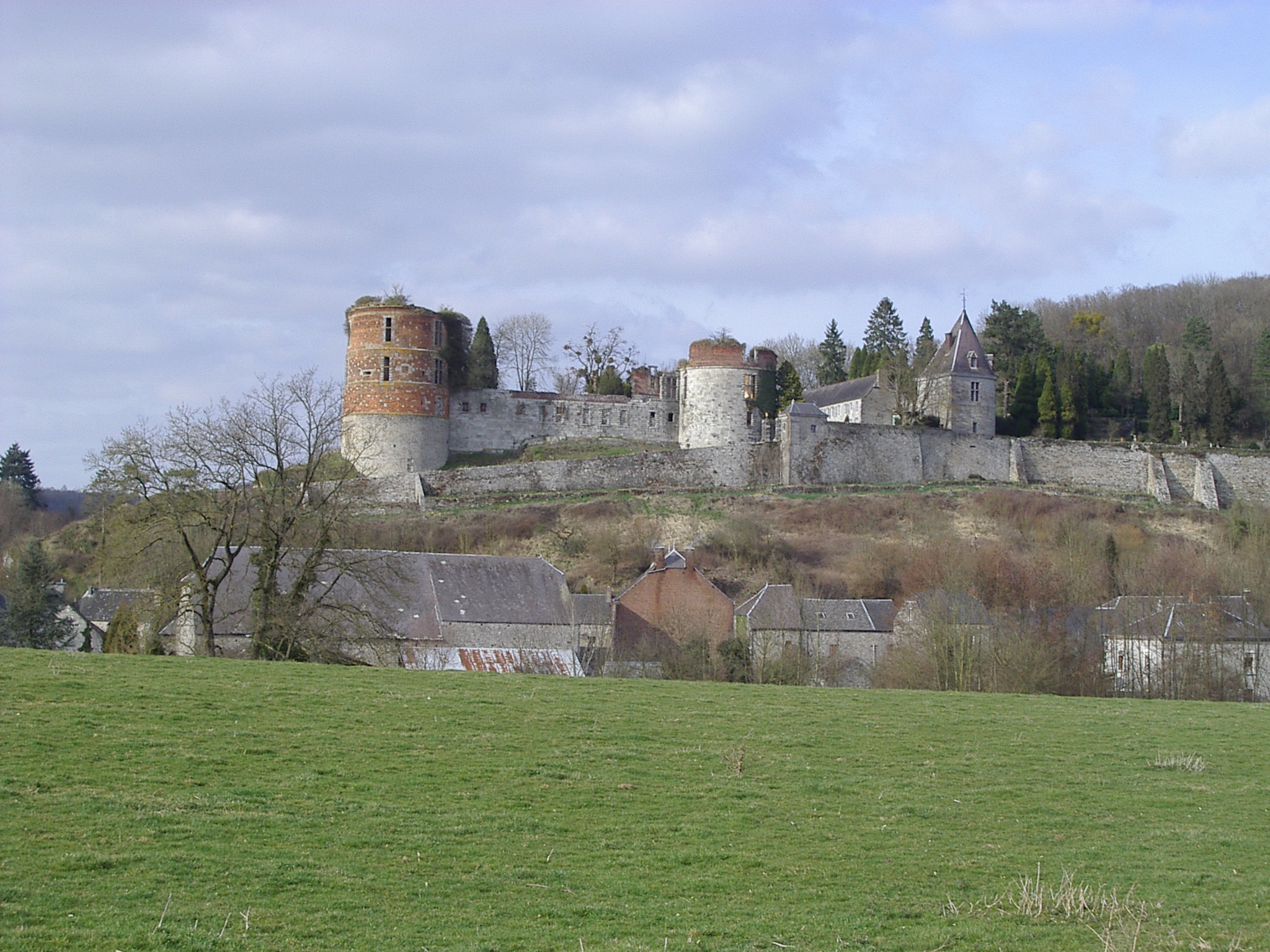 Hierges Castle — France castle