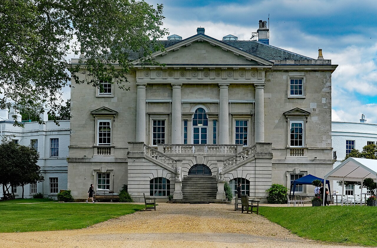 White Lodge — United Kingdom of Great Britain and Northern Ireland castle