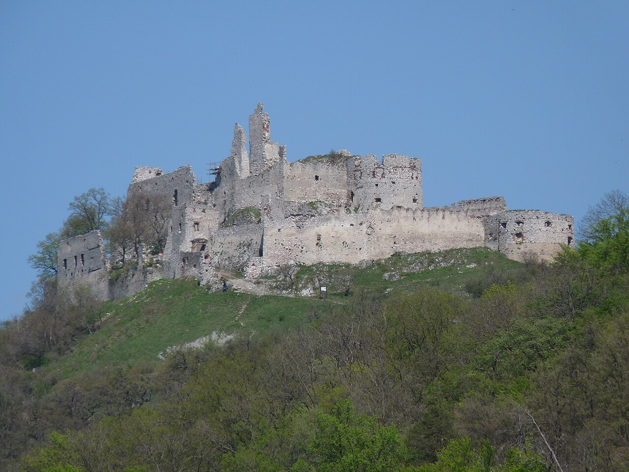 Plavecký hrad — Slovakia castle
