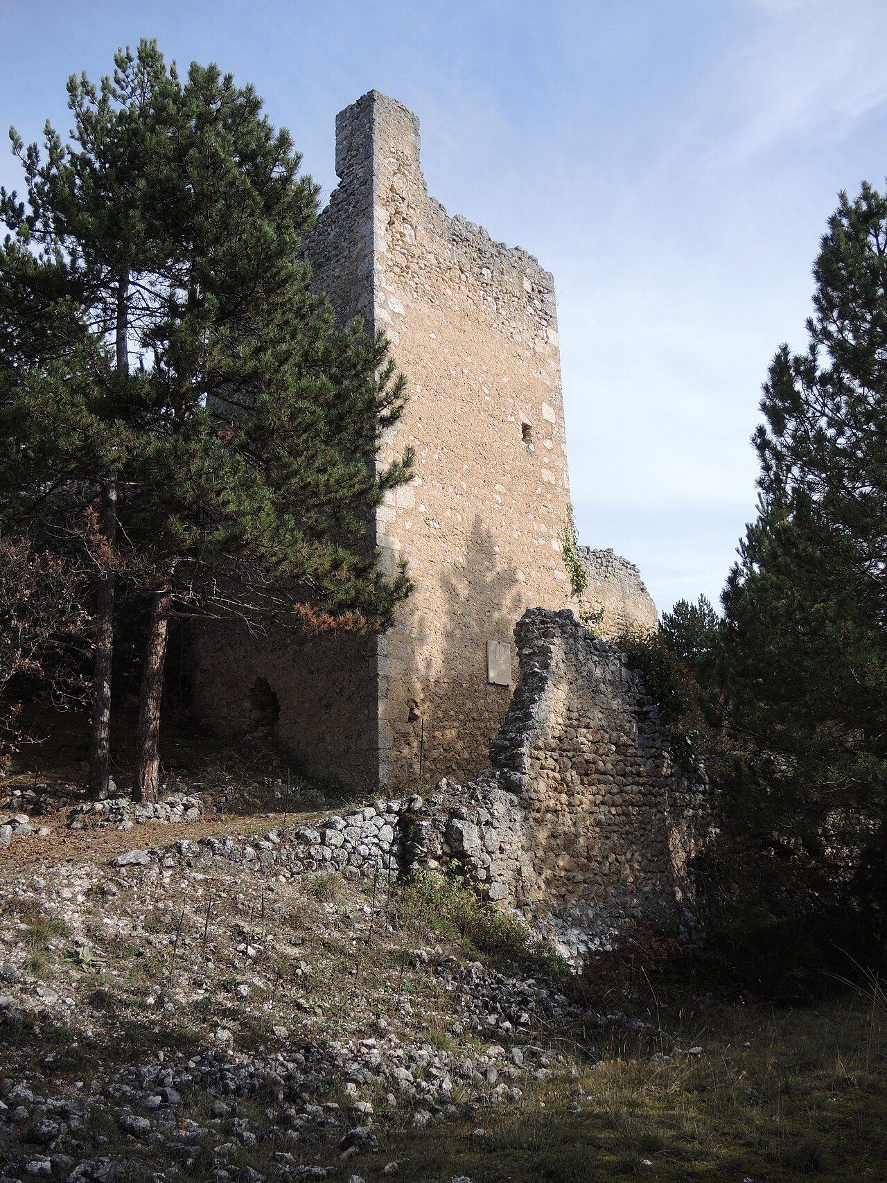 Castle of Barisciano — Italy castle