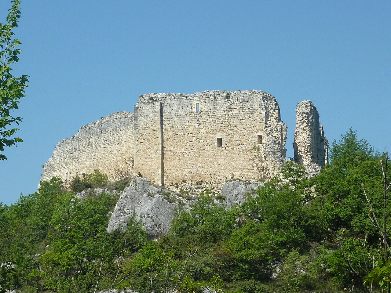Castel Menardo — Italy castle