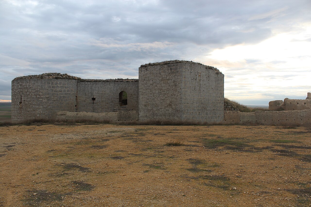 Castle of Torremormojón — Spain castle