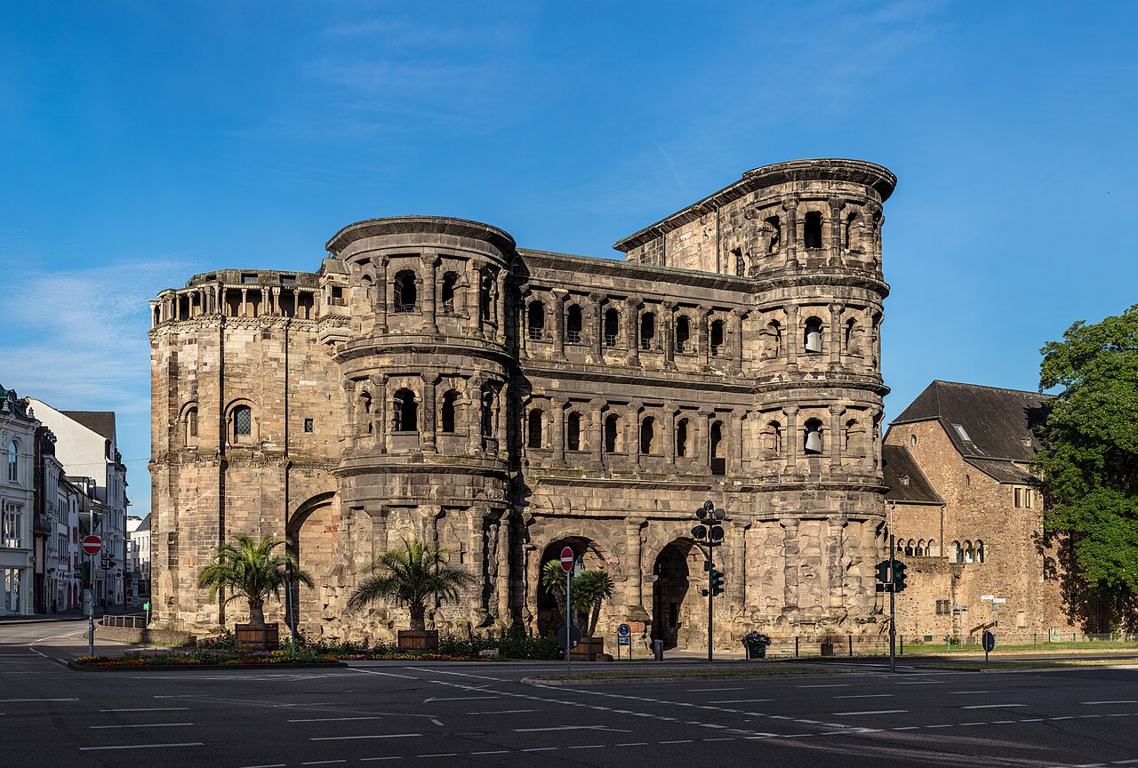 Porta Nigra — Germany castle