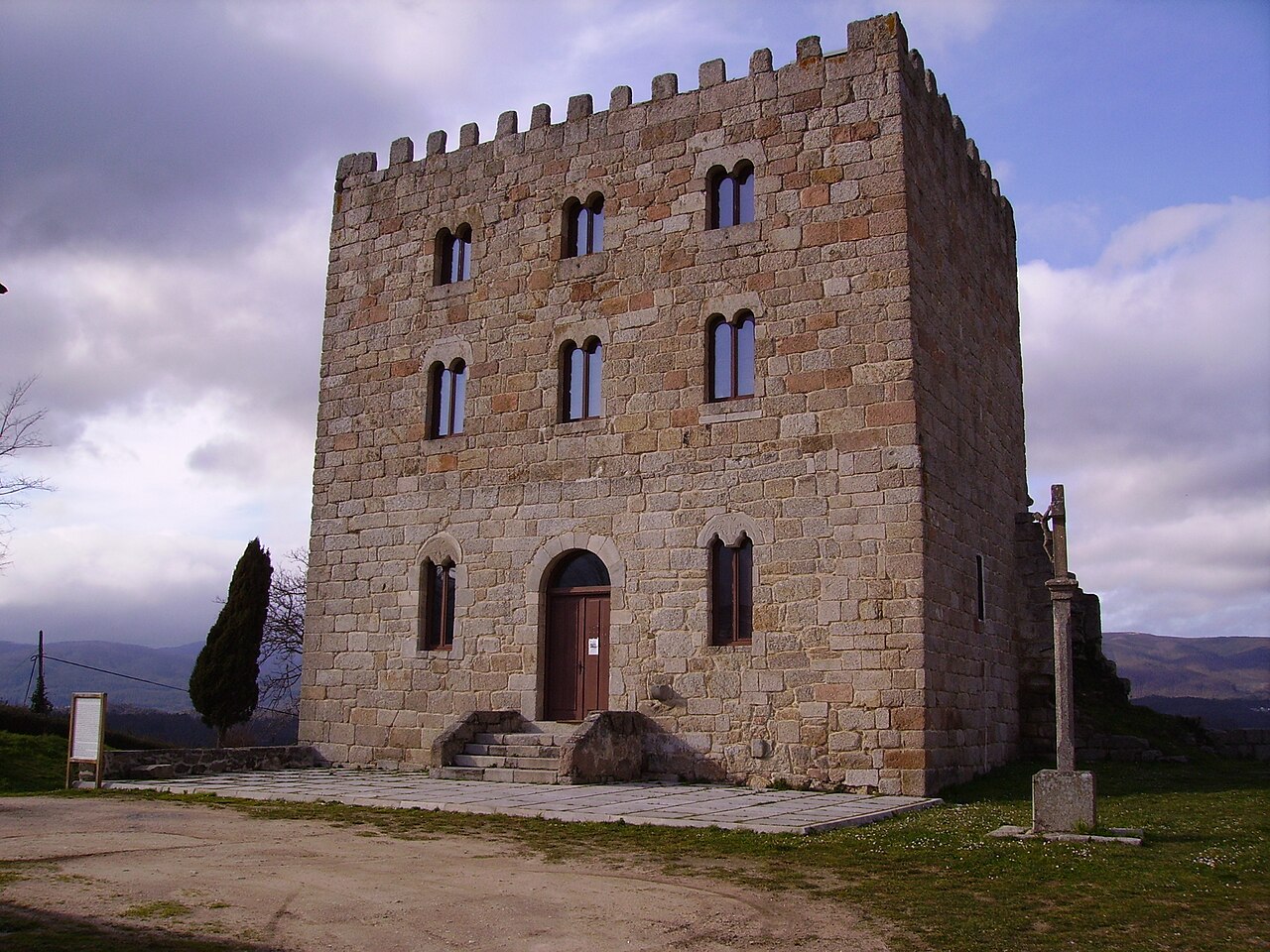 Castrodouro Castle — Spain castle