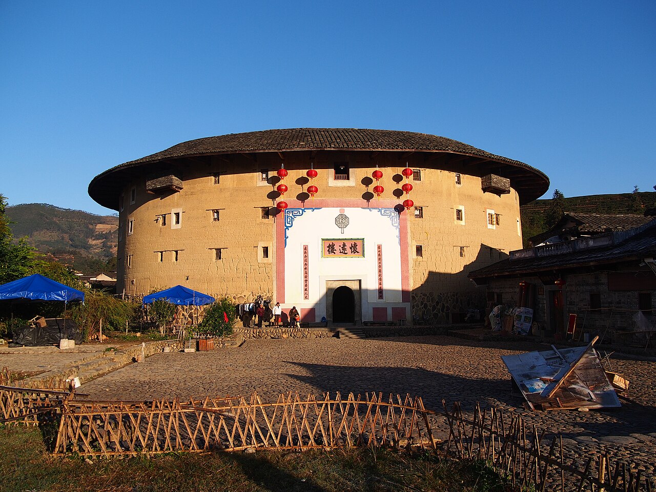 Huaiyuan Lou — China castle