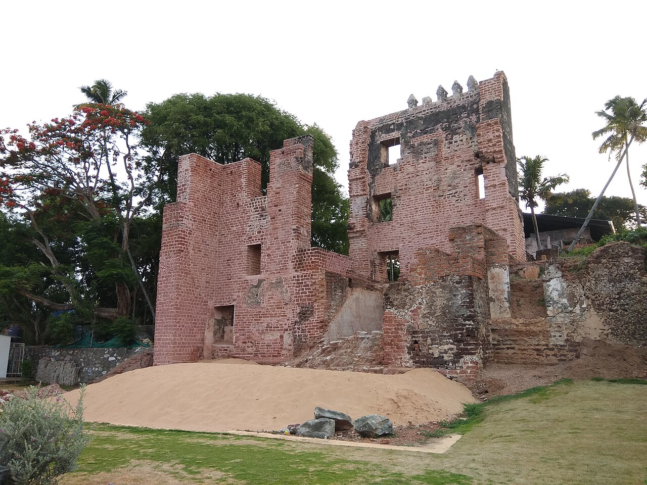 St Thomas Fort — India castle