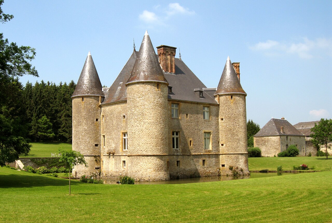 Landreville Castle — France castle