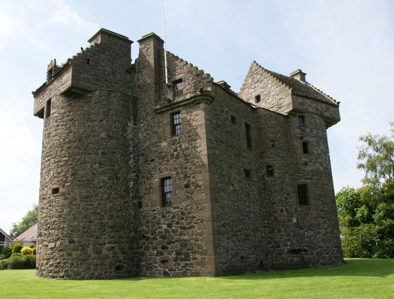 Claypotts Castle — United Kingdom of Great Britain and Northern Ireland castle
