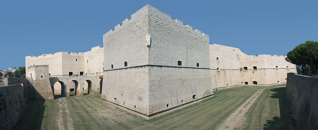 Barletta Castle — Italy castle