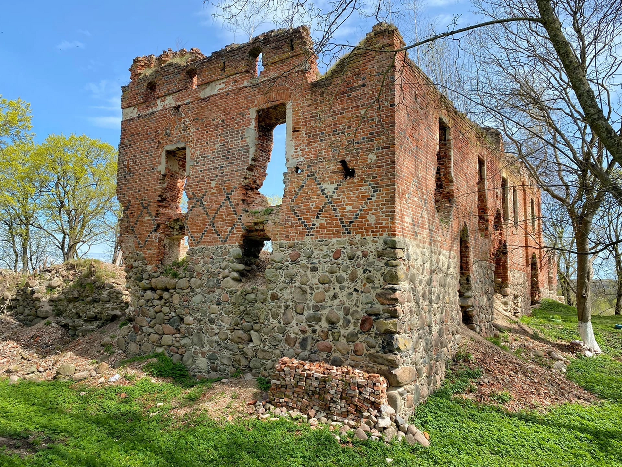 Saalau Castle Ruins — Russian Federation castle