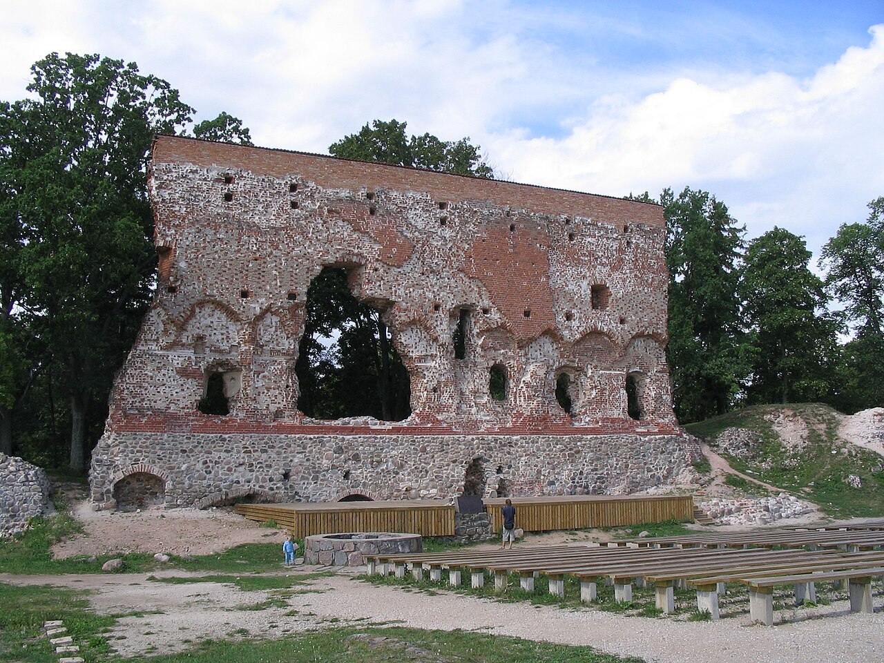 Viljandi Castle — Estonia castle