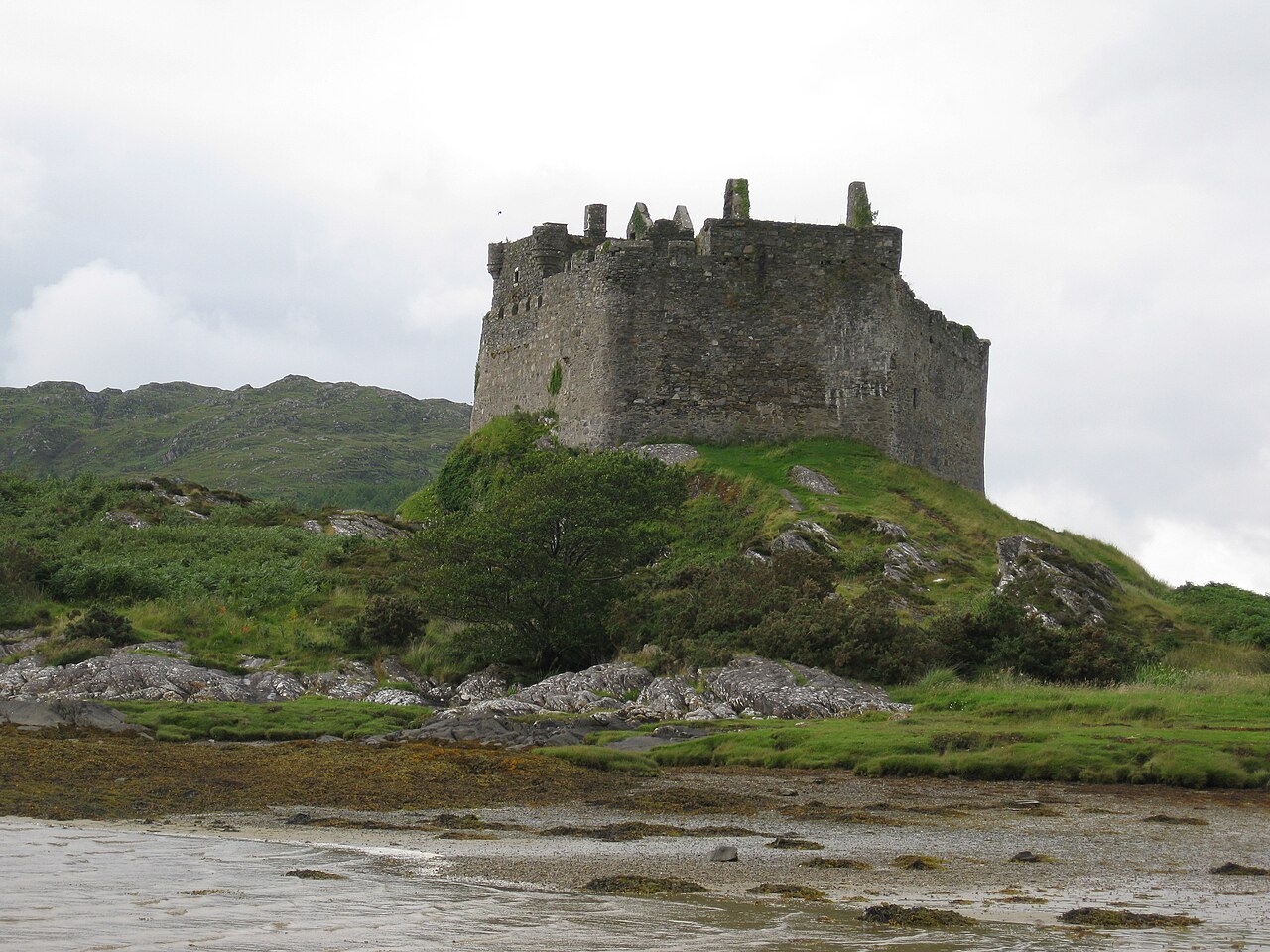 Castle Tioram — United Kingdom of Great Britain and Northern Ireland castle