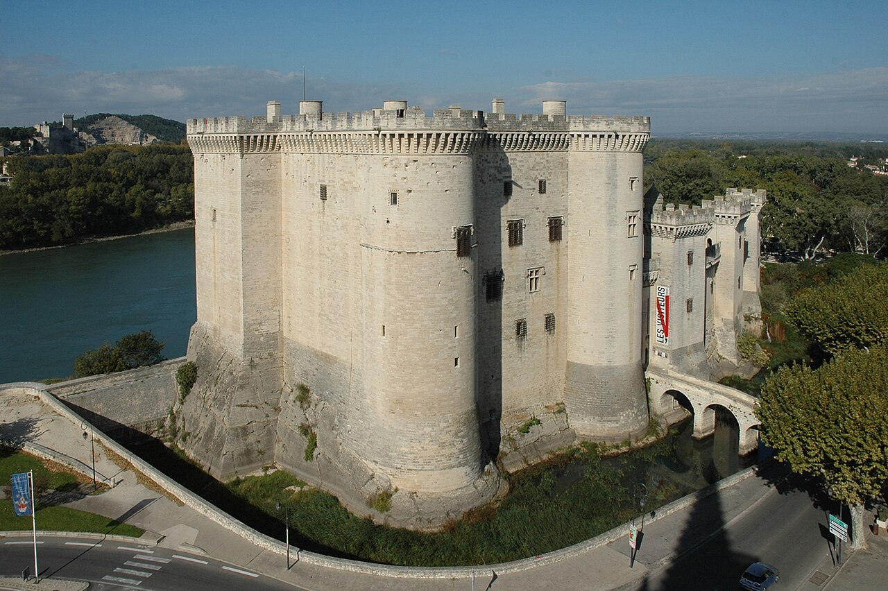 Tarascon Castle — France castle