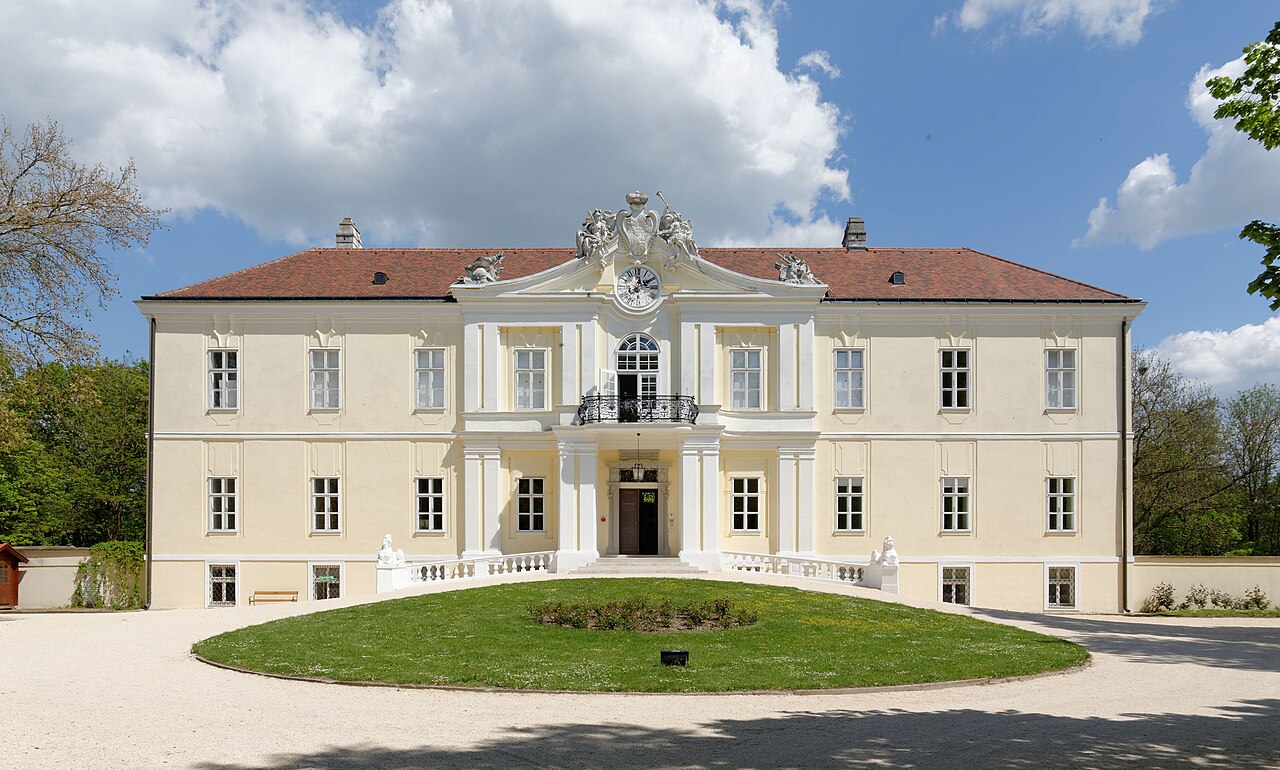 Wilfersdorf Castle — Austria castle