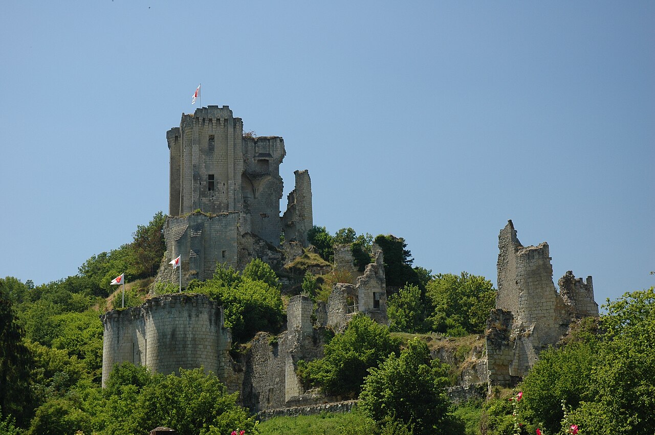Château de Lavardin Ruins — France castle
