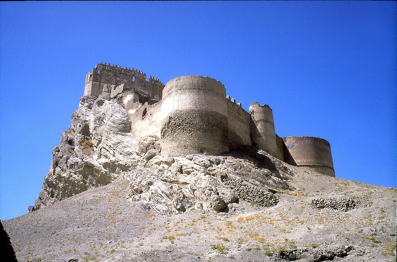 Hoşap Castle — Turkey castle