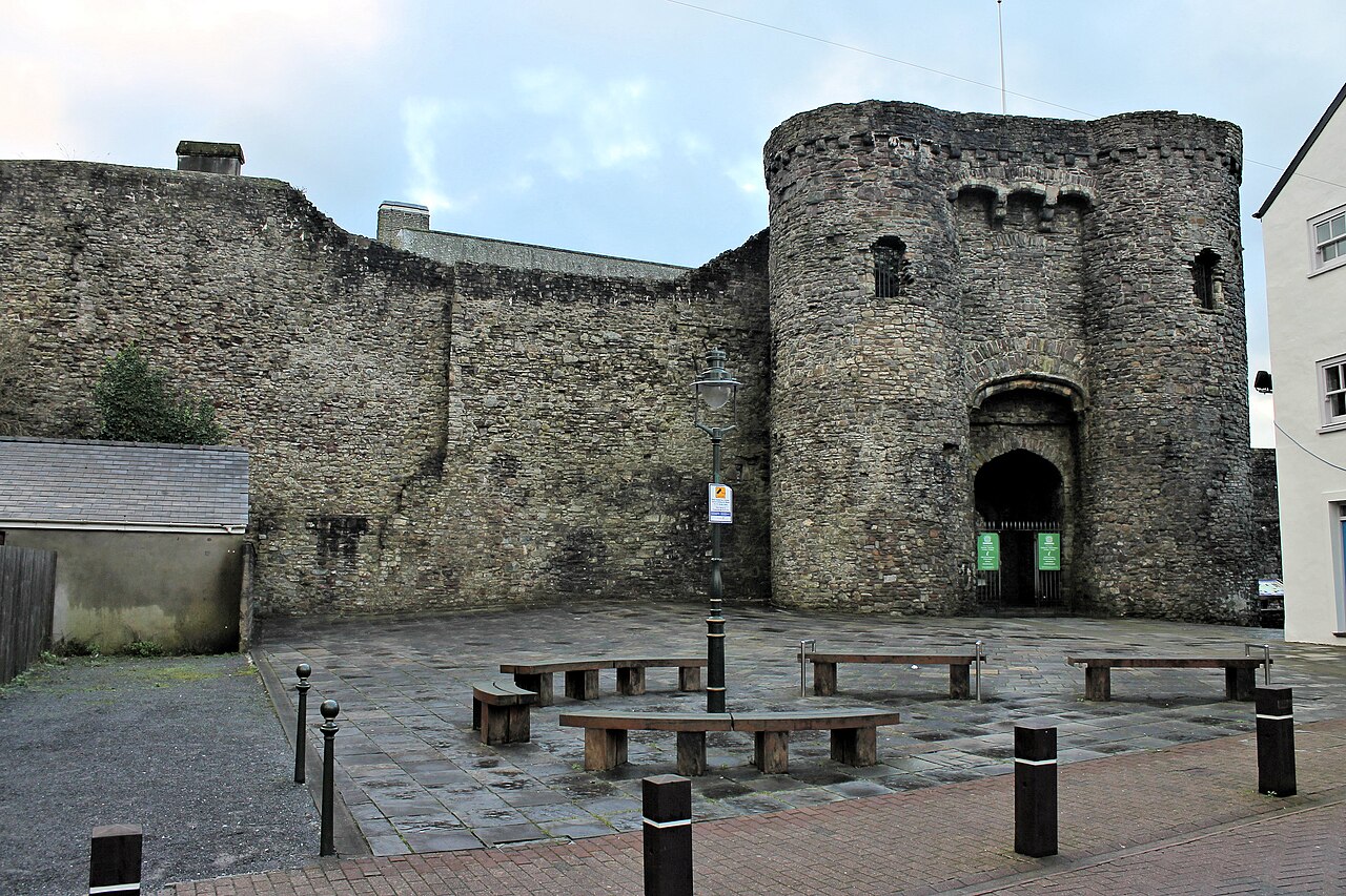 Carmarthen Castle — United Kingdom of Great Britain and Northern Ireland castle
