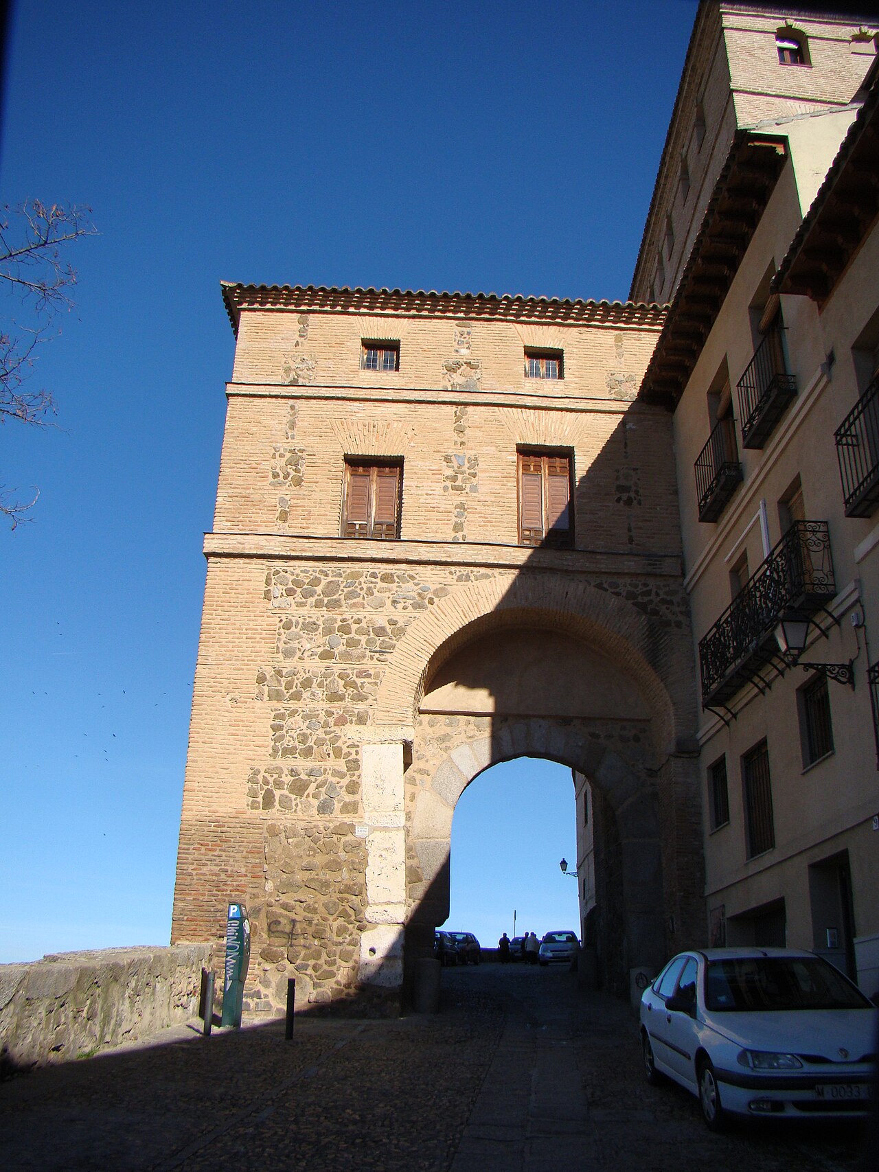 Puerta de Alarcones — Spain castle