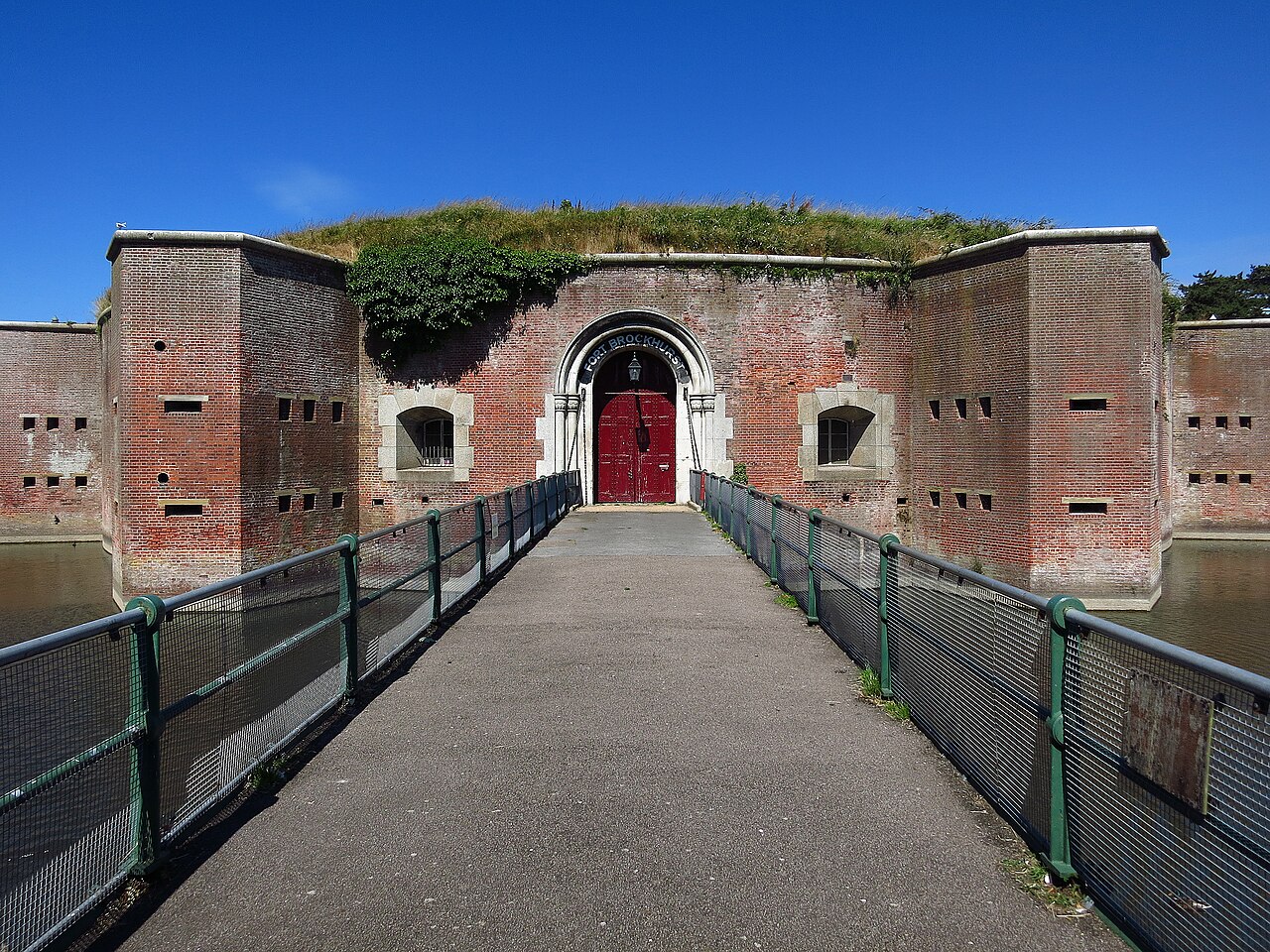 Fort Brockhurst — United Kingdom of Great Britain and Northern Ireland castle