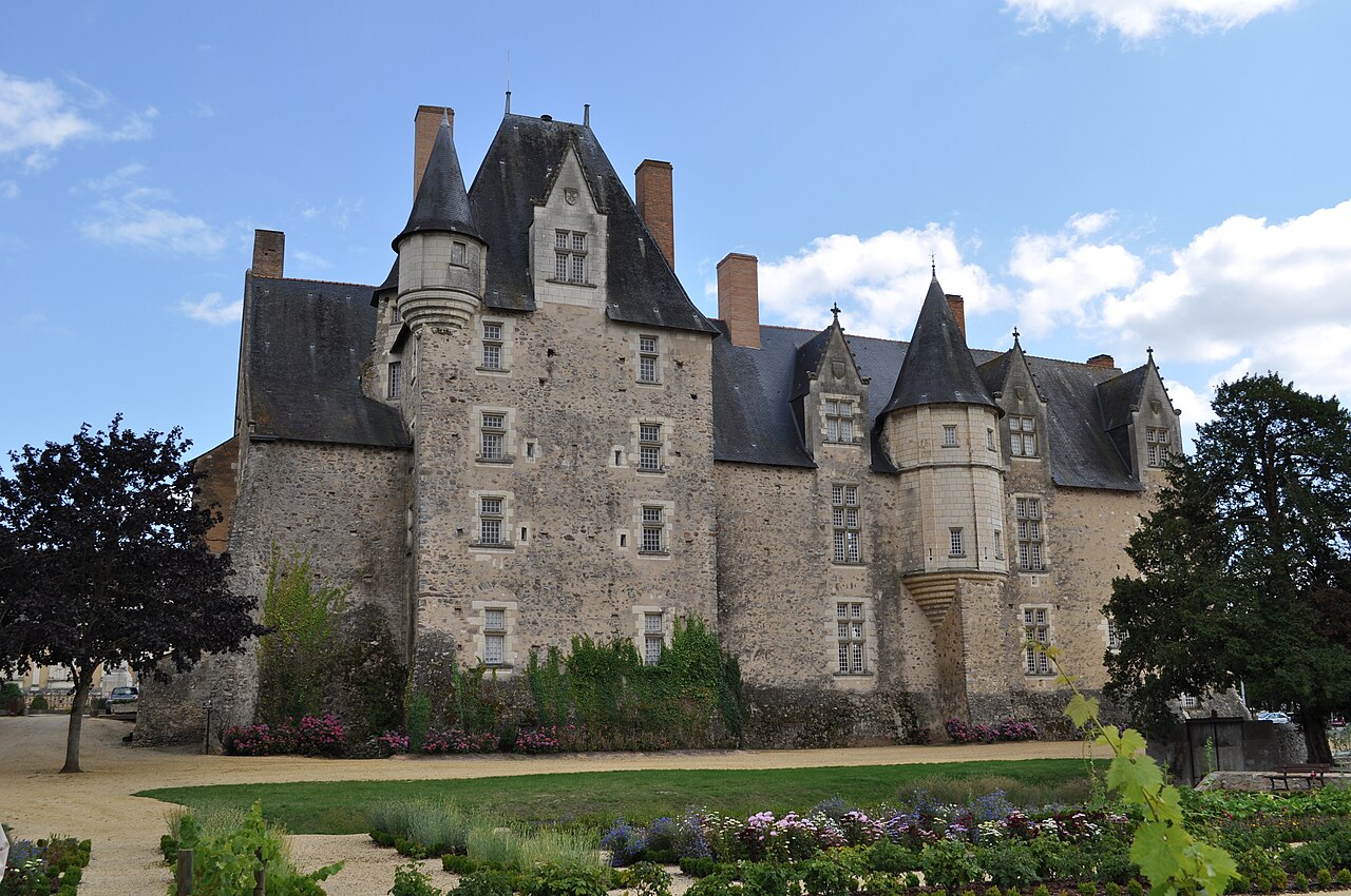 Baugé Castle — France castle