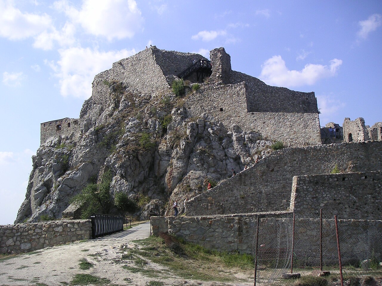 Dziewin — Slovakia castle