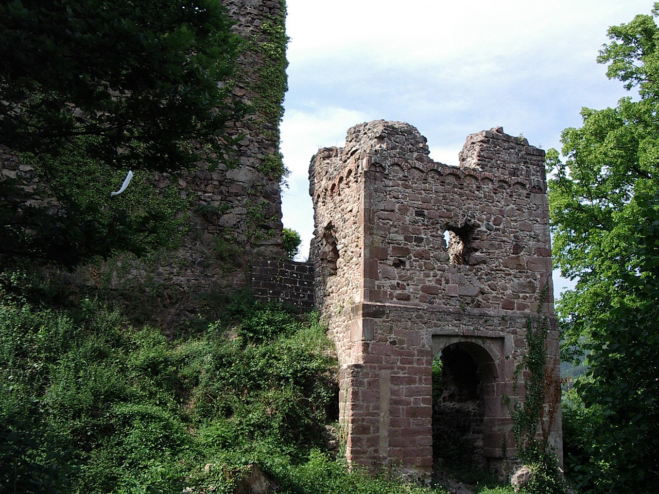 Château du Hugstein — France castle