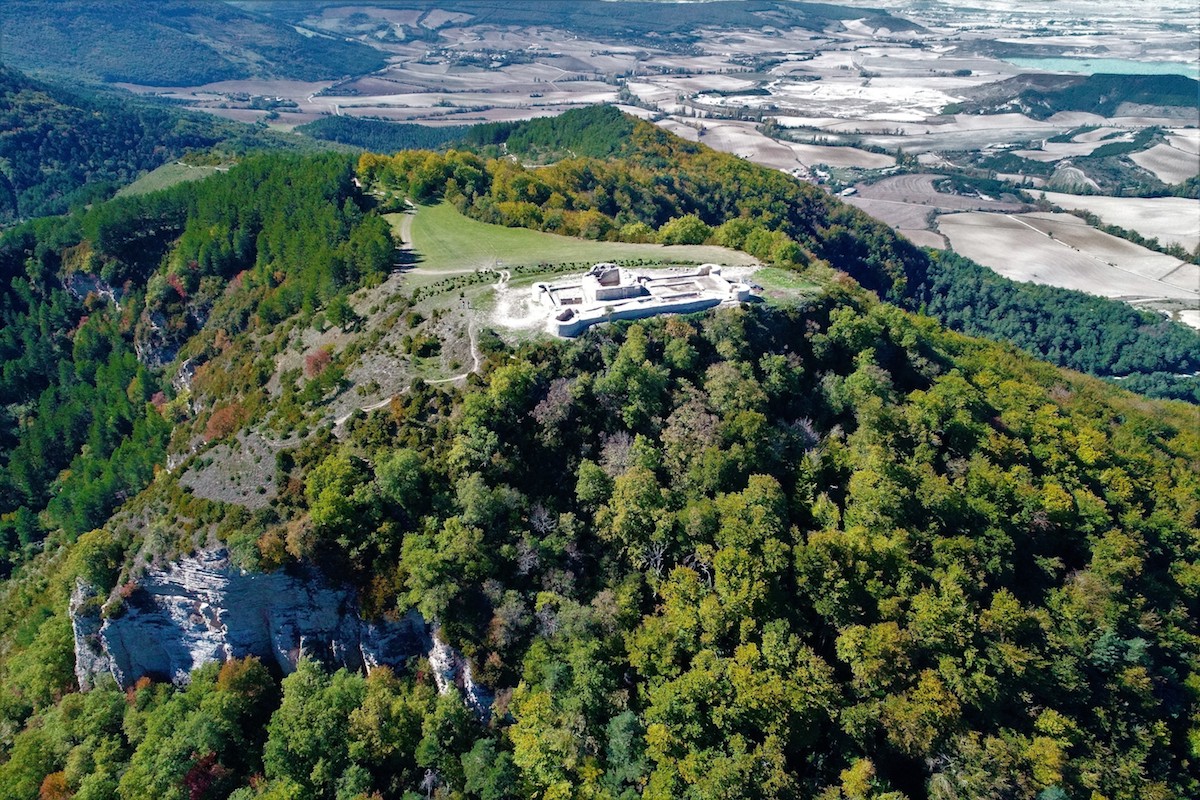 Irulegui Castle — Spain castle